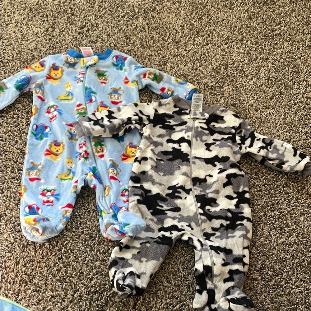 Garanimals Blue Winter Animals and Black Camouflage Baby Boy Fleece Footies